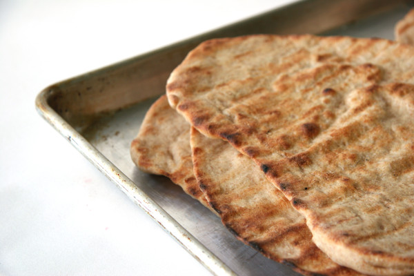 grilled pizza crust - grilled